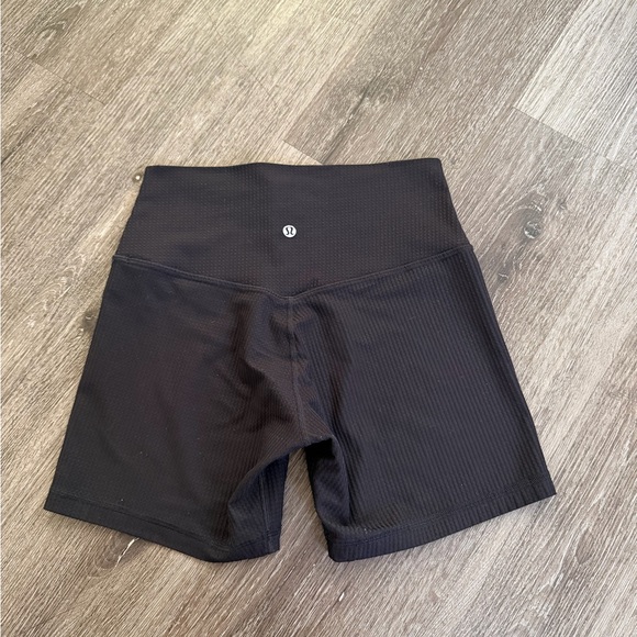 Lululemon Athletica Black Bike Shorts - Picture 6 of 7